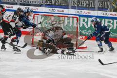 Frederik Storm (#9 ERCI) - Louis-Marc Aubry (#11 ERCI) - Justin Pogge Torwart (#49 Köln) - Penny DEL - Eishockey - Saison 2021/22 - ERC Ingolstadt - Kölner Haie -  Foto: Stefan Bösl