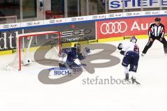 DEL - Eishockey - ERC Ingolstadt - Saison 2019/2020 - EHC Red Bulls Mnchen - Jochen Reimer (#32, Torhter ERCI), Gegentor, Frank Mauer (#28, EHCM), Tor