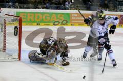 ERC-Ingolstadt gegen Krefeld Pinguine sean o«conner kommt einen Schritt zu spt Foto: Jürgen Meyer