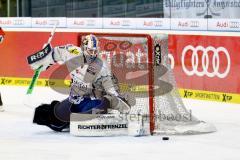 DEL - Pre-Playoffs - 1. Spiel - ERC Ingolstadt - Straubing Tigers - Torwart Matt Climie (33, Straubing Tigers) Foto: Adalbert Michalik