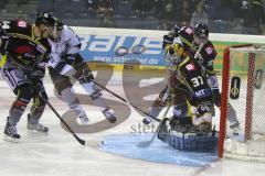 ERC-Ingolstadt gegen Krefeld Pinguine Craig Weller mit der Chance zum 1:1 Ausgleich  Foto: Jürgen Meyer