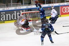 DEL - Eishockey - ERC Ingolstadt - Saison 2019/2020 - EHC Red Bulls München - Tor, Jubel, Jerry D’Amigo (#9, ERCI), David Elsner (#61, ERCI),