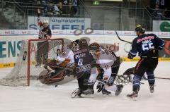 ERC-Ingolstadt gegen Grizzly Adams Wolfsburg Chris Sparre mit der Chance zum 3:3 Ausgleich Foto: Juergen Meyer