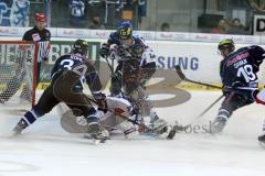 DEL - ERC Ingolstadt - Adler Mannheim - Benedikt Kohl (#34 ERC Ingolstadt) - Christoph Gawlik (#19 ERC Ingolstadt) - Dennis Endras Torwart Mannheim - Foto: Jürgen Meyer