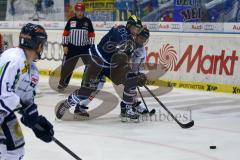 DEL - ERC Ingolstadt - Straubing Tigers - Petr Taticek im Zweikampf -  Foto: Adalbert Michalik