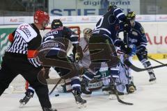 DEL - ERC Ingolstadt - Augsburg Panther - Tor durch links Michel Périard (6) Jubel rechts Jeffrey Szwez (10)