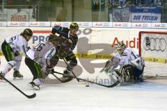 DEL - ERC Ingolstadt - Straubing Tigers - Patrick Hager scheitert am Torwart - Foto: Adalbert Michalik