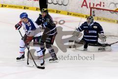 DEL - ERC Ingolstadt - Adler Mannheim - Timo Pielmeier (#51 ERC Ingolstadt) - Benedikt Schopper (#11 ERC Ingolstadt) - Foto: Jürgen Meyer