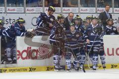 DEL - ERC Ingolstadt - Augsburg Panther - Timeout Cheftrainer Larry Huras an der Bande