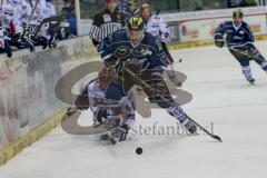 Playoff 3. Viertelfinalspiel- ERC Ingolstadt - Iserlohn Roosters - Jean-Francois Boucher (#84 ERC Ingolstadt) - Ryan Botton #44 weiss Iserlohn - Foto: Marek Kowalski