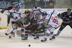 DEL - ERC Ingolstadt - Augsburg Panther - Aaron Brocklehurst (4) verpasst den Puck vor dem Tor