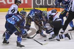 Im Bild: Wayne Simpson (#21 ERC) und Jerry D´Amigo (#9 ERC)

Eishockey - Herren - DEL - Saison 2019/2020, Spiel 2 - 17.09.2019 -  ERC Ingolstadt - Nürnberg Ice Tigers - Foto: Ralf Lüger