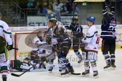 DEL - ERC Ingolstadt - Augsburg Panther - Tor durch links Michel Périard (6) Jubel rechts Jeffrey Szwez (10)