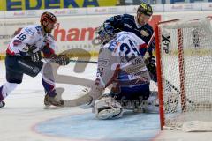 Playoff 3. Viertelfinalspiel- ERC Ingolstadt - Iserlohn Roosters - Patrick Hager (#52 ERC Ingolstadt) - Mathias lange Torwart Iserlohn - Richard Jares #18 weiss Iserlohn - Foto: Marek Kowalski