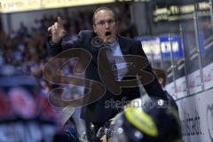 DEL - ERC Ingolstadt - Augsburg Panther - Cheftrainer Larry Huras schreit sein Team an der Bank an