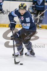 DEL - Eishockey - ERC Ingolstadt - Kölner Haie - Saison 2015/2016 - Brandon McMillan (ERC Ingolstadt) beim warm machen - Foto: Jürgen Meyer