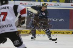 DEL - Eishockey - ERC Ingolstadt - Kölner Haie - Saison 2015/2016 - Jared Ross (#42 ERC Ingolstadt) - Foto: Jürgen Meyer
