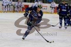 DEL - Eishockey - Saison 2015/2016 - ERC Ingolstadt - Augsburger Panther - Benedikt Schopper (#11 ERC Ingolstadt) beim Warm machen - Foto: Jürgen Meyer