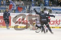DEL - Eishockey - ERC Ingolstadt - Kölner Haie - Saison 2015/2016 - Jared Ross (#42 ERC Ingolstadt) mit dem 3:1 Führungstreffer - Foto: Jürgen Meyer