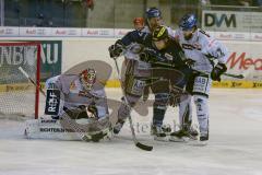 DEL - Eishockey - Saison 2015/2016 - ERC Ingolstadt - Augsburger Panther - Brian Lebler (#7 ERC Ingolstadt) - Meisner Benjamin Torwart Augsburg - Foto: Jürgen Meyer