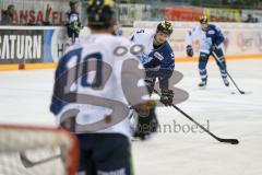 DEL - Eishockey - ERC Ingolstadt - Iserlohn Roosters - Saison 2016/2017 - Fabio Wagner (#5 ERCI) beim warm machen - Foto: Meyer Jürgen