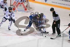 DEL - Eishockey - ERC Ingolstadt - Iserlohn Roosters - Saison 2016/2017 - Martin Buchwieser (#16 ERCI) - Jaspers Jason (#16 Iserlohn) - Foto: Meyer Jürgen