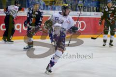 DEL - Eishockey - ERC Ingolstadt - Adler Mannheim - Saison 2016/2017 - David Elsner (#61 ERCI) trifft zum 2:1 Führungstreffer - Jubel - Foto: Meyer Jürgen