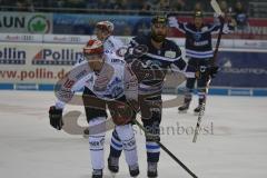 DEL - Eishockey - Saison 2018/2019 - ERC Ingolstadt - Schwenninger Wild Wings - Jerry D´Àmigo (#9 ERCI) schiesst den 2:0 Führungstreffer - jubel - Mirko Sacher (#19 Schwenningen) - Foto: Meyer Jürgen