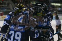 DEL - Eishockey - Saison 2018/2019 - ERC Ingolstadt - Schwenninger Wild Wings - Jerry D´Àmigo (#9 ERCI) schiesst den 2:0 Führungstreffer - jubel -Thomas Greilinger (#39 ERCI)  - Foto: Meyer Jürgen