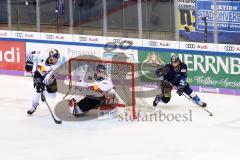 DEL - Eishockey - ERC Ingolstadt - Saison 2019/2020 - EHC Red Bulls München - Jerry D’Amigo (#9, ERCI) vor dem Tor, Chance, Keith Julie (#5, EHCM) und Kevin Reich (#35, Torhüter, EHCM),