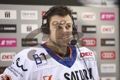 Im Bild: David Elsner (#61 ERC) beim INTERVIEW

Eishockey - Herren - DEL - Saison 2019/2020 -  ERC Ingolstadt - Schwenninger Wildwings - Foto: Ralf Lüger