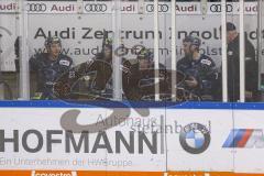 Im Bild: Matt Bailey (#22 ERC) Kris Foucault (#81 ERC) Fabio Wagner (#5 ERC) Colton Jobke (#7 ERC) auf der Strafbank

Eishockey - Herren - DEL - Saison 2019/2020 -  ERC Ingolstadt - Straubing Ice Tigers - Foto: Ralf Lüger