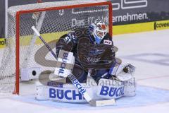 Im Bild: Timo Pielmeier (#51 Torwart ERC) mit dem Save

Eishockey - Herren - DEL - Saison 2019/2020 -  ERC Ingolstadt - Eisbären Berlin - Foto: Ralf Lüger