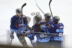 Im Bild: Tor für den ERC durch Hans Detsch (#89 ERC)  jubel mit Dustin Friesen (#14 ERC) und Brandon Mashinter (#53 ERC) und Fabio Wagner (#5 ERC)

Eishockey - Herren - DEL - Saison 2019/2020, Spiel 3 - 20.09.2019 -  ERC Ingolstadt - Krefeld Pinuines - 