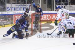 Im Bild: Tor zum 2:1 für den ERC durch Brandon Mashinter (#53 ERC) - Markus Keller (#35 Augsburger Panther) ist machtlos

Eishockey - Herren - DEL - Saison 2019/2020 -  ERC Ingolstadt - Augsburger Panther - Foto: Ralf Lüger