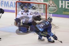 Im Bild: Andreas Jenike (#92 Iserlohn) und Brett Oslon (#16 ERC)

Eishockey - Herren - DEL - Saison 2019/2020 -  ERC Ingolstadt - Iserlohn Roosters - Foto: Ralf Lüger