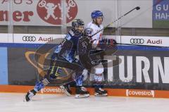 Im Bild: Hans Detsch (#89 ERC) und Tim Stützle (#8 Adler Mannheim)

Eishockey - Herren - DEL - Saison 2019/2020 -  ERC Ingolstadt - Adler Mannheim - Foto: Ralf Lüger