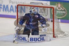 Im Bild: Der puck schlägt im Tor von Timo Pielmeier (#51 Torwart ERC) ein

Eishockey - Herren - DEL - Saison 2019/2020 -  ERC Ingolstadt - Düsseldorfer EG - Foto: Ralf Lüger