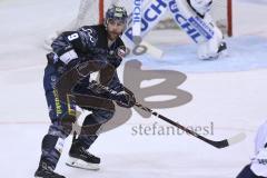 Im Bild: Jerry D´Amigo (#9 ERC)

Eishockey - Herren - DEL - Saison 2019/2020 -  ERC Ingolstadt - Eisbären Berlin - Foto: Ralf Lüger