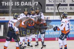 Im Bild: Tor durch Fabio Wagner (#5 ERC) - jubel mit Tim Wohlgemuth (#33 ERC) Kris Foucault (#81 ERC) Steven Seigo (#6 ERC) und Brett Findlay (#19 ERC)

Eishockey - Herren - DEL - Saison 2019/2020 -  ERC Ingolstadt - Schwenninger Wildwings - Foto: Ralf 