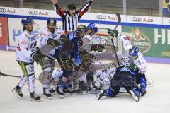 Im Bild: Kris Foucault (#81 ERC) vor dem Tor von Markus Keller (#35 Augsburger Panther) - Daniel SCHMÖLZ ( Augsburger Panther, 25) liegt auf Ihm

Eishockey - Herren - DEL - Saison 2019/2020 -  ERC Ingolstadt - Augsburger Panther - Foto: Ralf Lüger