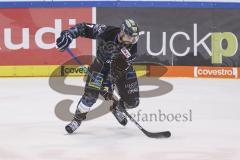 Im Bild: Colton Jobke (#7 ERC)

Eishockey - Herren - DEL - Saison 2019/2020 -  ERC Ingolstadt - Straubing Ice Tigers - Foto: Ralf Lüger