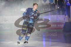 Im Bild: Brandon Mashinter (#53 ERC)

Eishockey - Herren - DEL - Saison 2019/2020 -  ERC Ingolstadt - Schwenninger Wild Wings - Foto: Ralf Lüger