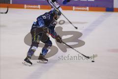 Im Bild: Mirko Höfflin (#92 ERC)

Eishockey - Herren - DEL - Saison 2019/2020 -  ERC Ingolstadt - Schwenningen Wild Wings - Foto: Ralf Lüger
