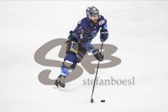 Im Bild: Steven Seigo (#6 ERC)

Eishockey - Herren - DEL - Saison 2019/2020 -  ERC Ingolstadt - Augsburger Panther - Foto: Ralf Lüger