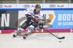 Im Bild: Mike Collins (#13 ERC)

Eishockey - Herren - DEL - Saison 2019/2020 -  ERC Ingolstadt - Schwenninger Wildwings - Foto: Ralf Lüger