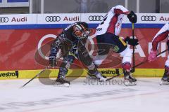 Im Bild: Wayne Simpson (#21 ERC)

Eishockey - Herren - DEL - Saison 2019/2020 -  ERC Ingolstadt - Eisbären Berlin - Foto: Ralf Lüger