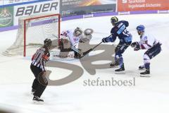 Im Bild: Tor für den ERC in der Overtime durch Mike Collins (#13 ERC) - Dennis Endras (#44 Adler Mannheim) ist machtlos

Eishockey - Herren - DEL - Saison 2019/2020 -  ERC Ingolstadt - Adler Mannheim - Foto: Ralf Lüger