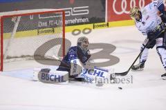 Im Bild: Save von Timo Pielmeier (#51 Torwart ERC)

Eishockey - Herren - DEL - Saison 2019/2020 -  ERC Ingolstadt - Iserlohn Roosters - Foto: Ralf Lüger