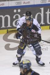 Im Bild: Brett Findlay (#19 ERC)

Eishockey - Herren - DEL - Saison 2019/2020 -  ERC Ingolstadt - Straubing Ice Tigers - Foto: Ralf Lüger